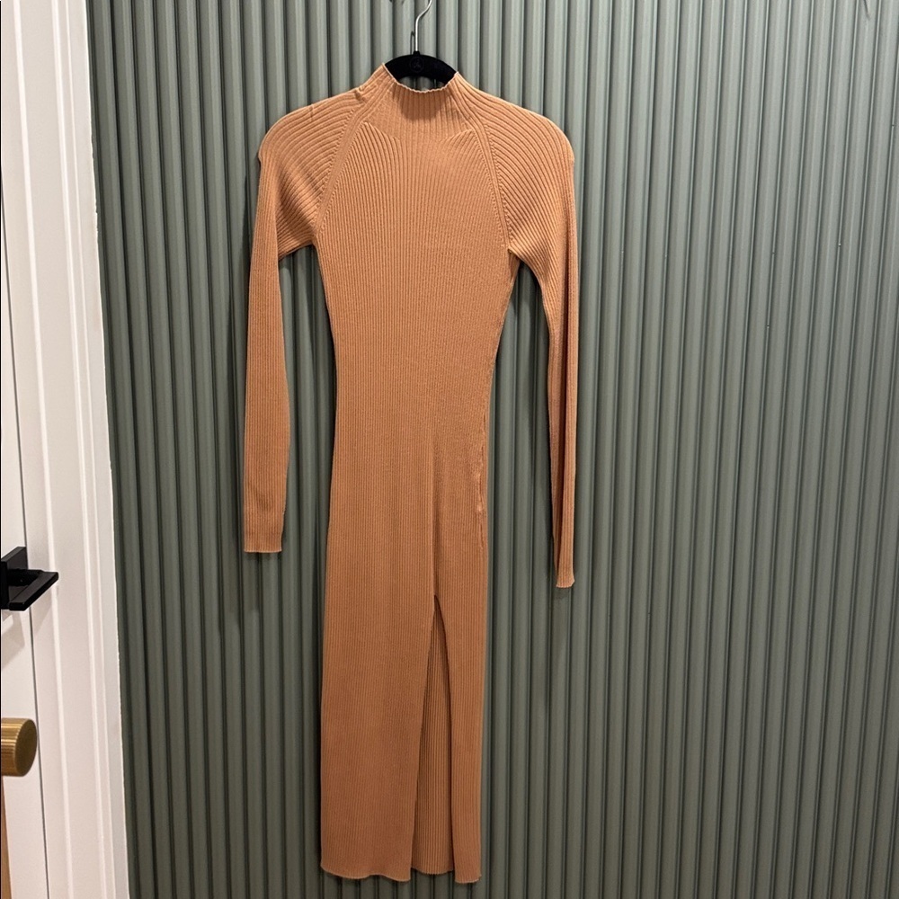 New with tags Aritzia Wilfred Long Sleeve Dress - Picture 6 of 11